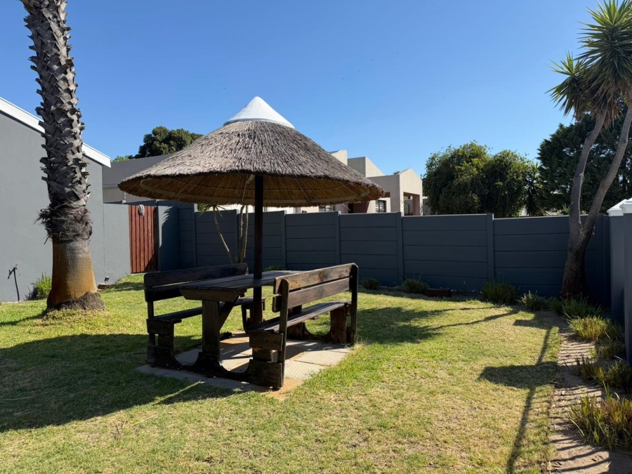 4 Bedroom Property for Sale in Milnerton Ridge Western Cape